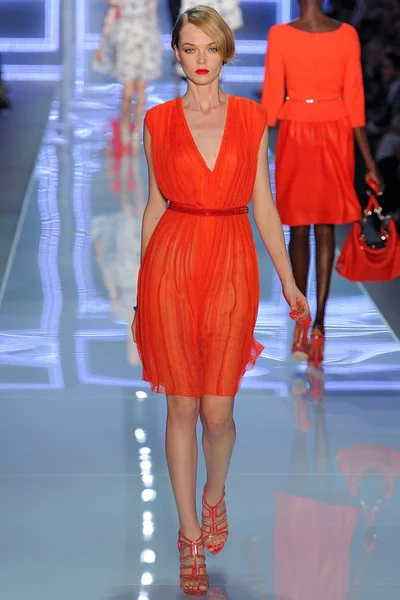 Look 17